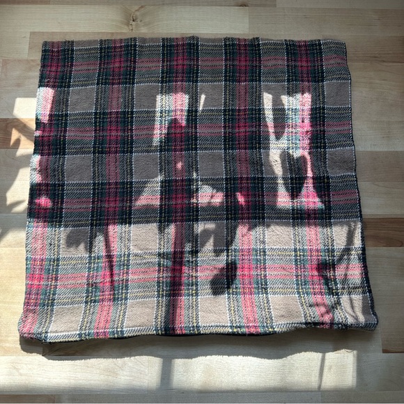 ROOLEE | Plaid Pillow Cover | 16x16 - Picture 3 of 4